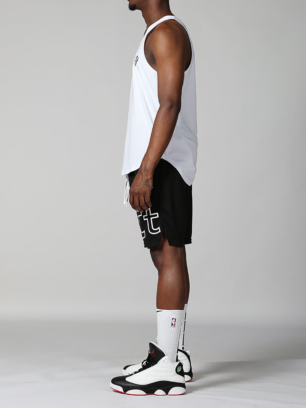 AVNTT Men's knee-length basketball shorts - ANVTT