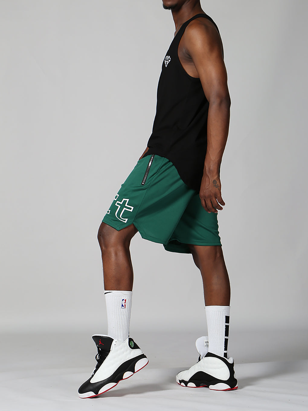 AVNTT Men's knee-length basketball shorts - ANVTT