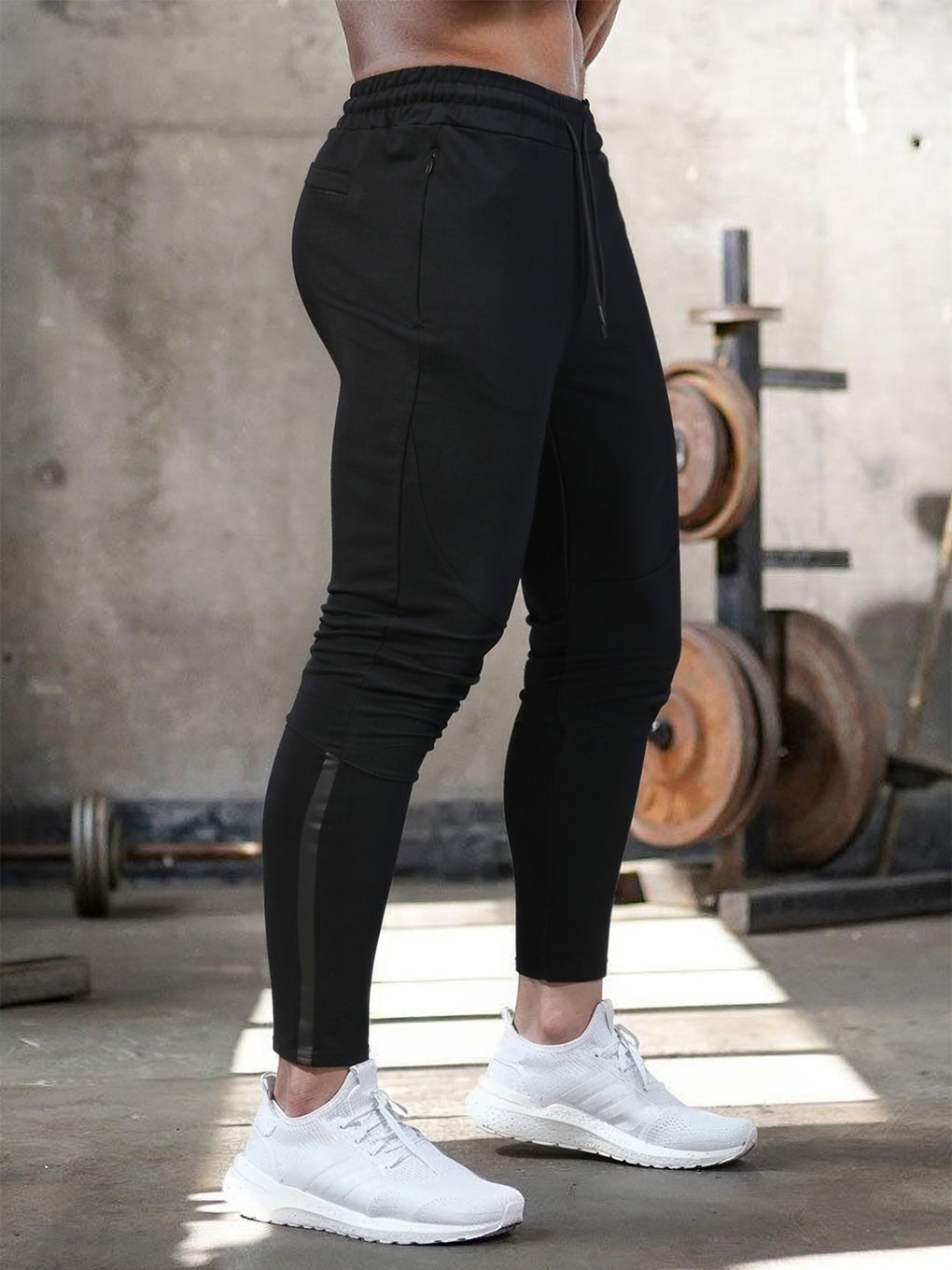 Men's Black Tapered Workout Joggers with Zipper Pockets - ANVTT